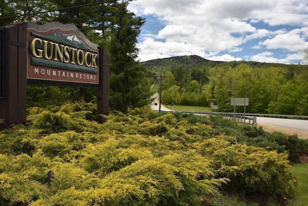 Lakefront Cottage On Beautiful Lake Winnipesaukee Laconia Exterior foto