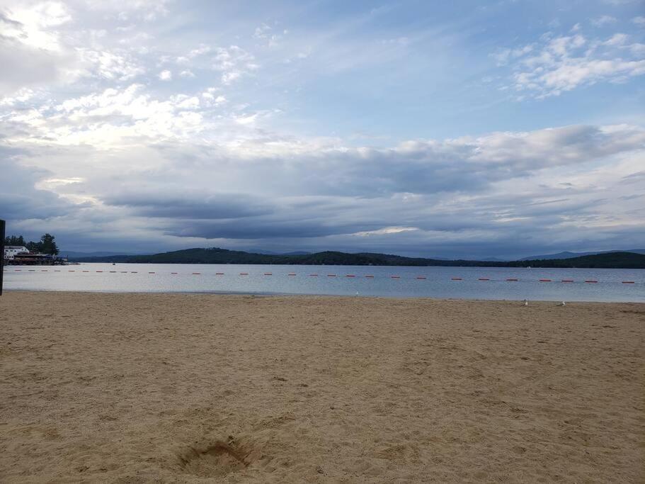 Lakefront Cottage On Beautiful Lake Winnipesaukee Laconia Exterior foto