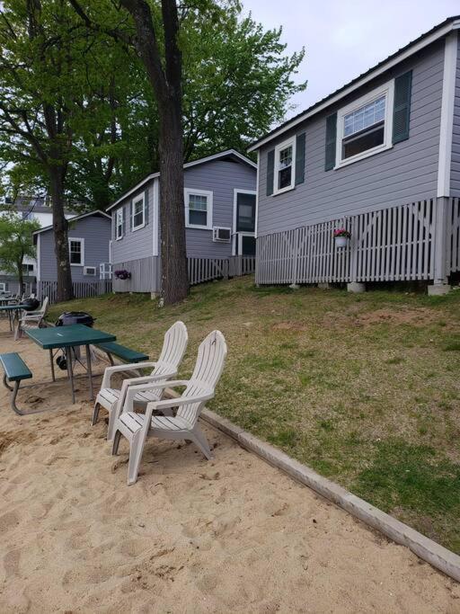 Lakefront Cottage On Beautiful Lake Winnipesaukee Laconia Exterior foto