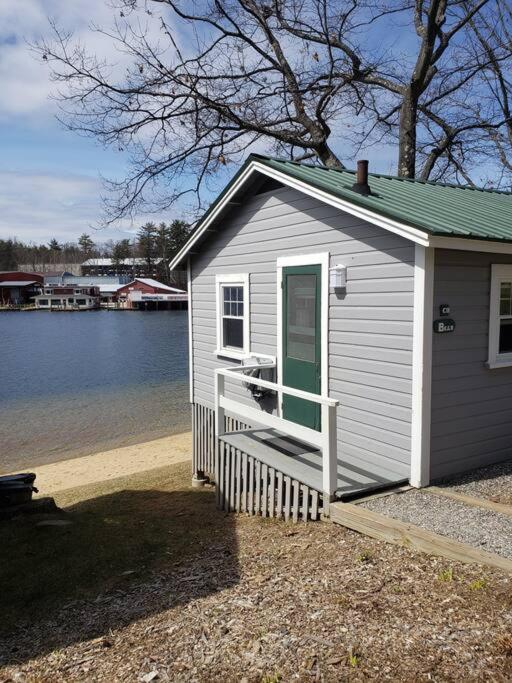 Lakefront Cottage On Beautiful Lake Winnipesaukee Laconia Exterior foto