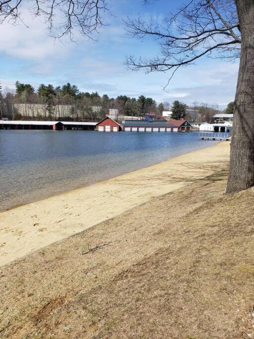 Lakefront Cottage On Beautiful Lake Winnipesaukee Laconia Exterior foto