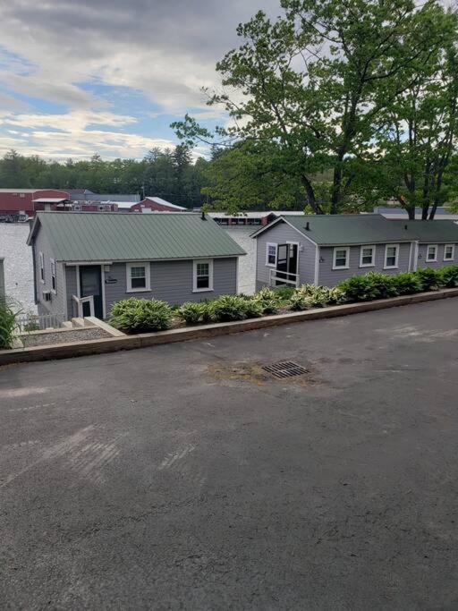 Lakefront Cottage On Beautiful Lake Winnipesaukee Laconia Exterior foto