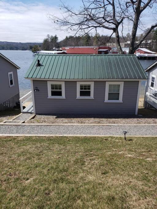 Lakefront Cottage On Beautiful Lake Winnipesaukee Laconia Exterior foto